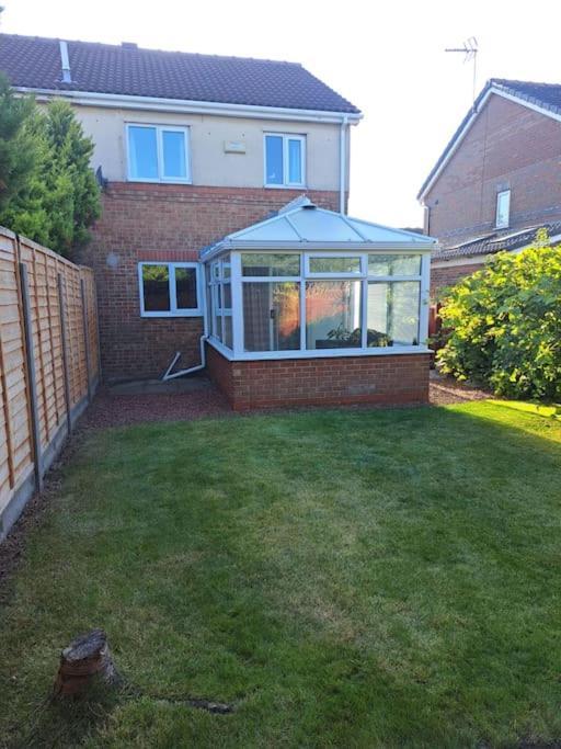 Modern Living In Hull Villa Kingston upon Hull Exterior photo