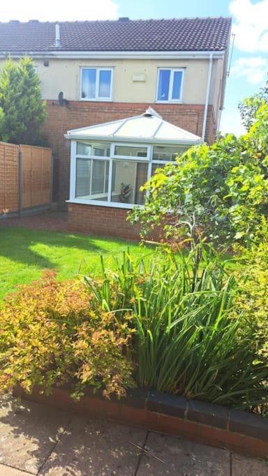 Modern Living In Hull Villa Kingston upon Hull Exterior photo